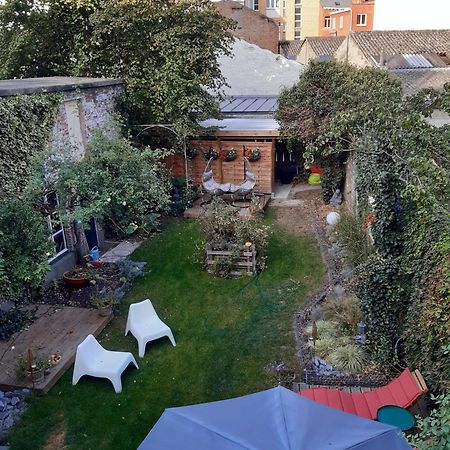 L'Hote Des Geants Ath Exterior photo